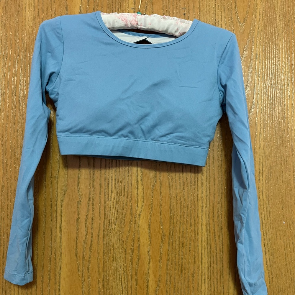 Blue Open Back Long Sleeve Workout Crop Top
